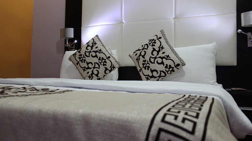 Downtown Royal Hotel Икея Экстерьер фото