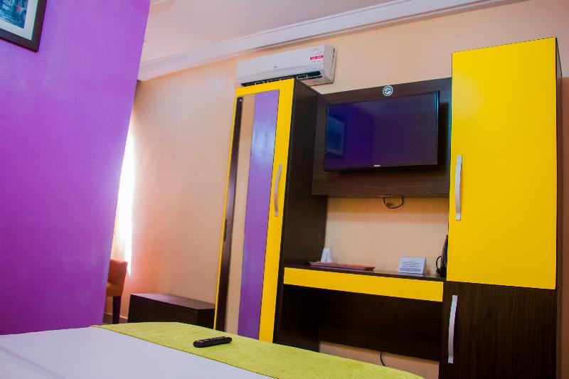 Downtown Royal Hotel Икея Экстерьер фото