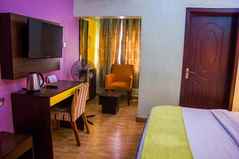 Downtown Royal Hotel Икея Экстерьер фото