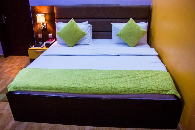 Downtown Royal Hotel Икея Экстерьер фото